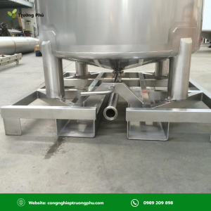 Bulong M14x70 DIN 933 phục vụ lắp ráp bồn tank inox và khung đỡ thiết bị trong nhà xưởng.