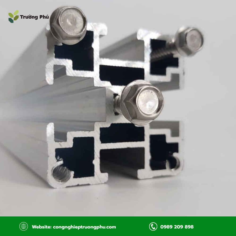 Bulong M8 dùng để liên kết khung máy và các chi tiết trong thiết bị cơ khí 